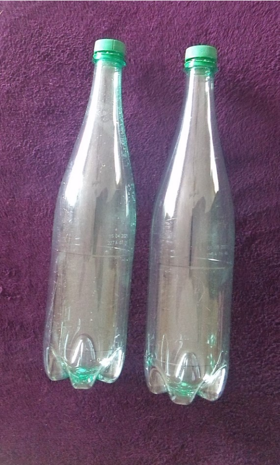 Matériel nécessaire : les deux bouteilles et outils